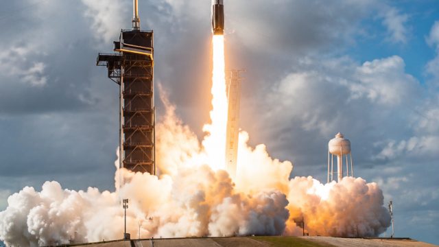 SpaceX Secures $25 Billion Through Innovative Debt Offering